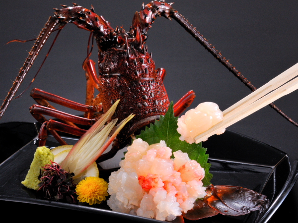 伊勢海老のお造り-プリプリ食感をお楽しみください